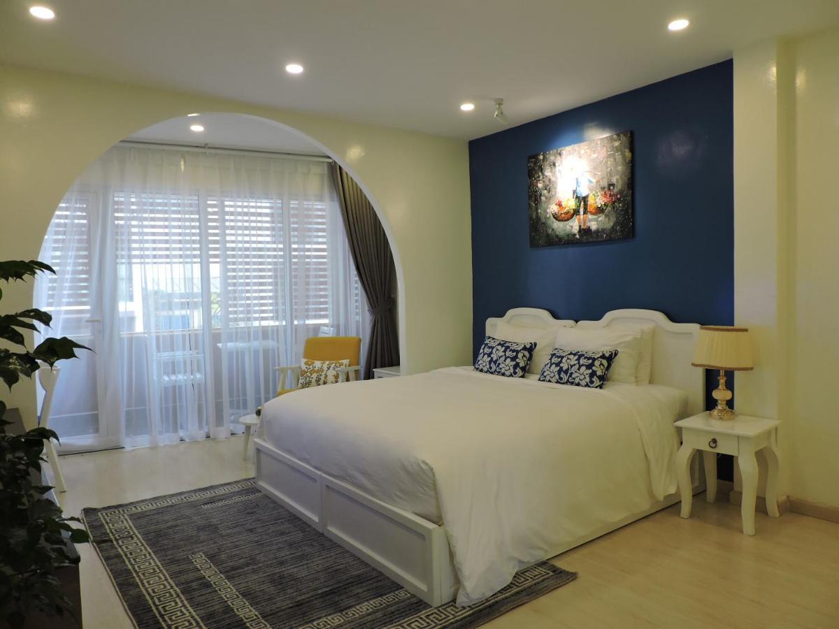 Khách sạn Chez Mimosa Corner - New Address 90 De Tham 3*