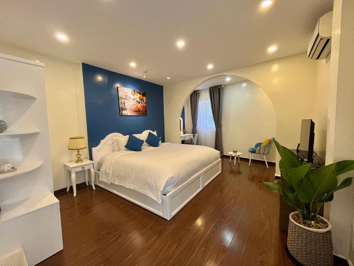 Khách sạn Chez Mimosa Corner - New Address 90 De Tham 3*